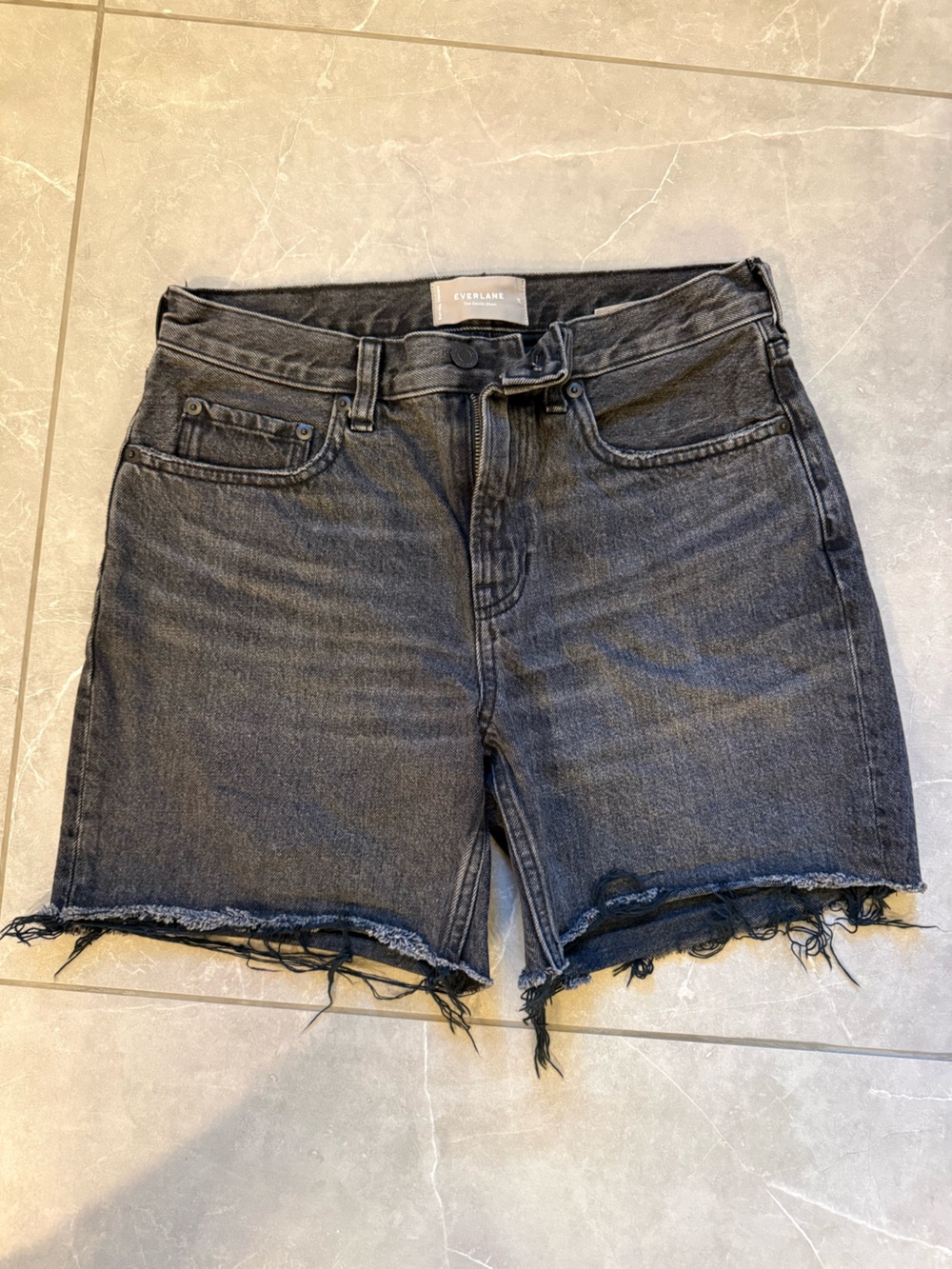 Everlane “The Denim Short” size 26.